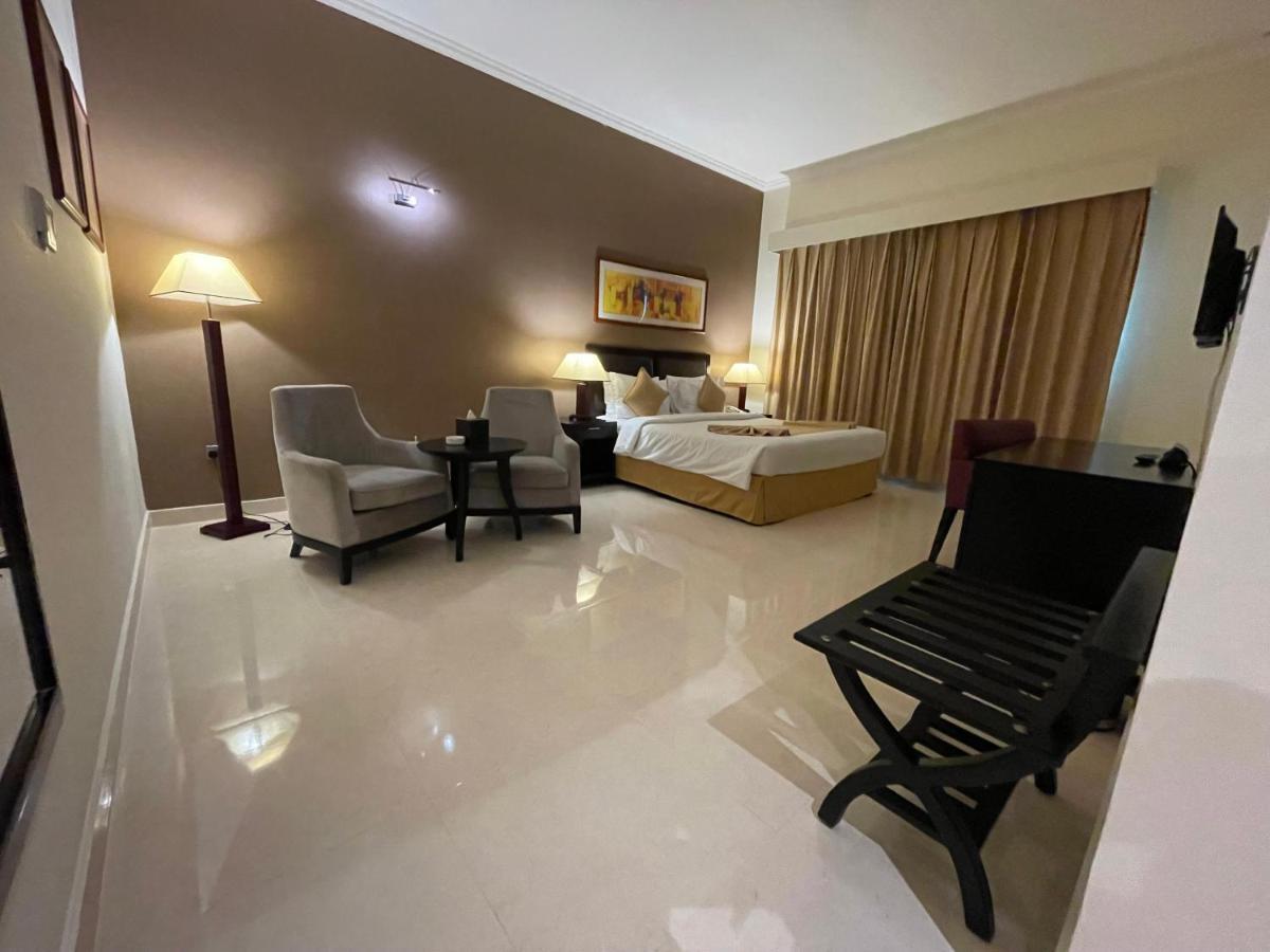 Villaggio Hotel Abu Dabi Exterior foto