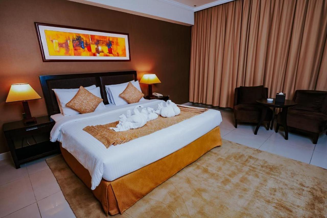Villaggio Hotel Abu Dabi Exterior foto
