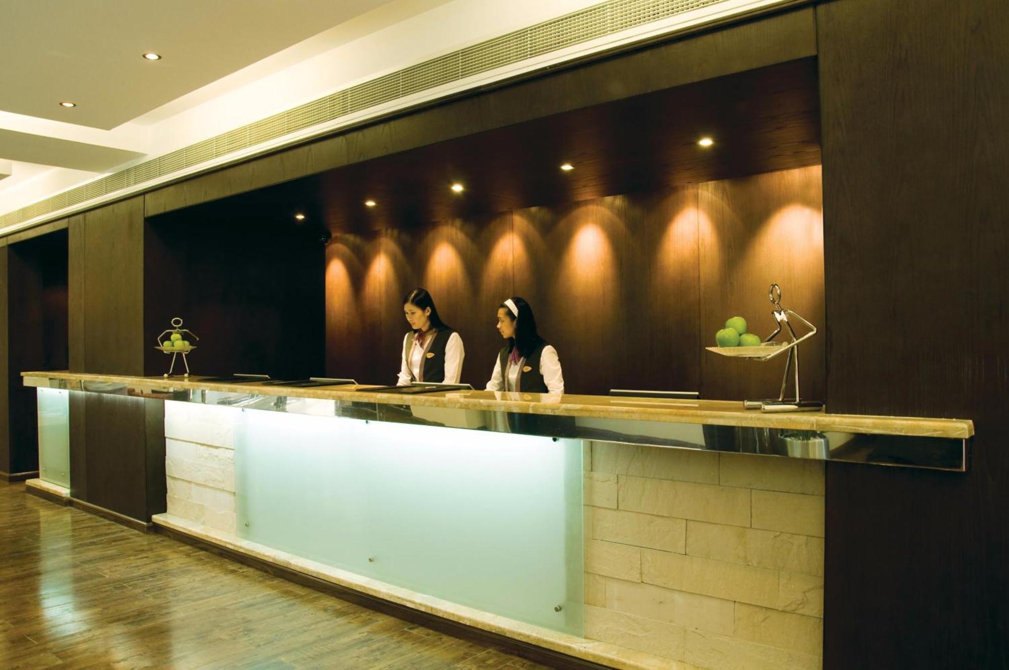 Villaggio Hotel Abu Dabi Exterior foto